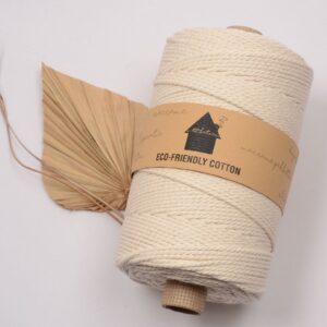 moppari macrame koord 3mm 3 strengs huisje van katoen naturel