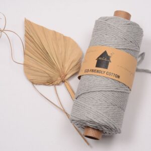 moppari single strand macrame garen 3mm 190 mtr licht grijs