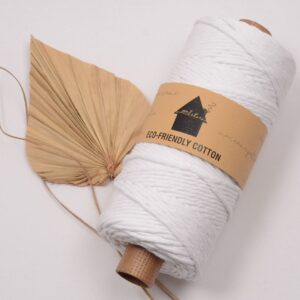 moppari single strand macrame garen 3mm 190 mtr wit