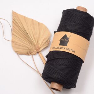 moppari single strand macrame garen 3mm 190 mtr zwart