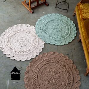 3 ronde gehaakte vloerkleden