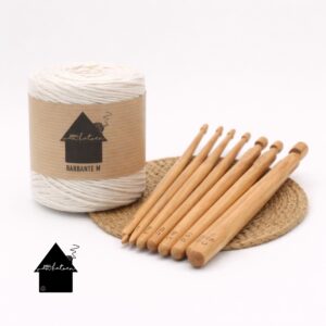 bamboe haaknaalden met een bolletje barbante m