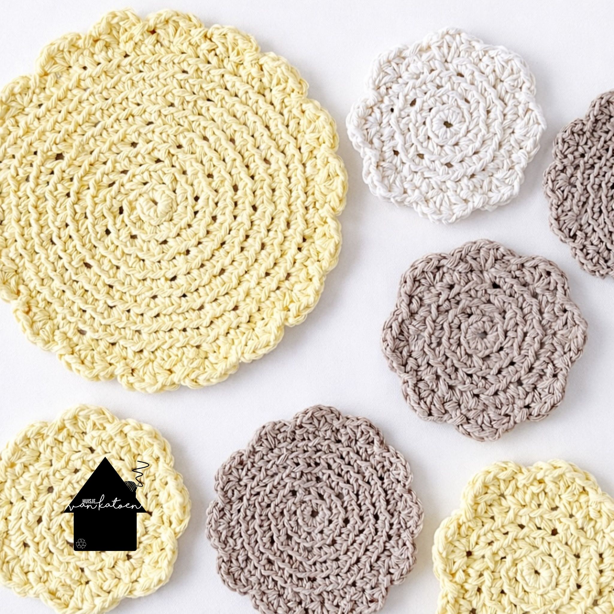 gehaakte onderzetters klein en groot